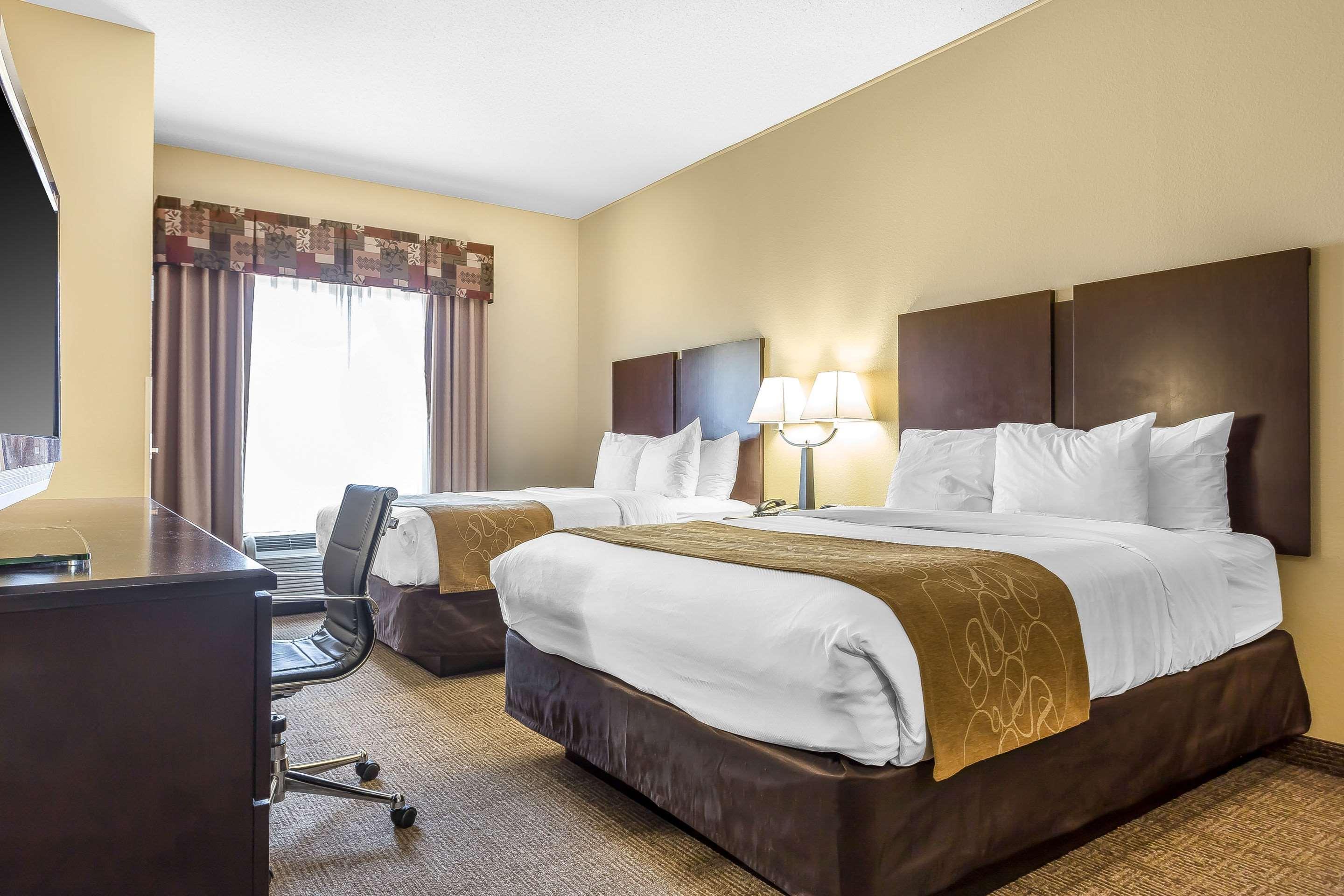 Comfort Suites Charleston West Ashley Esterno foto
