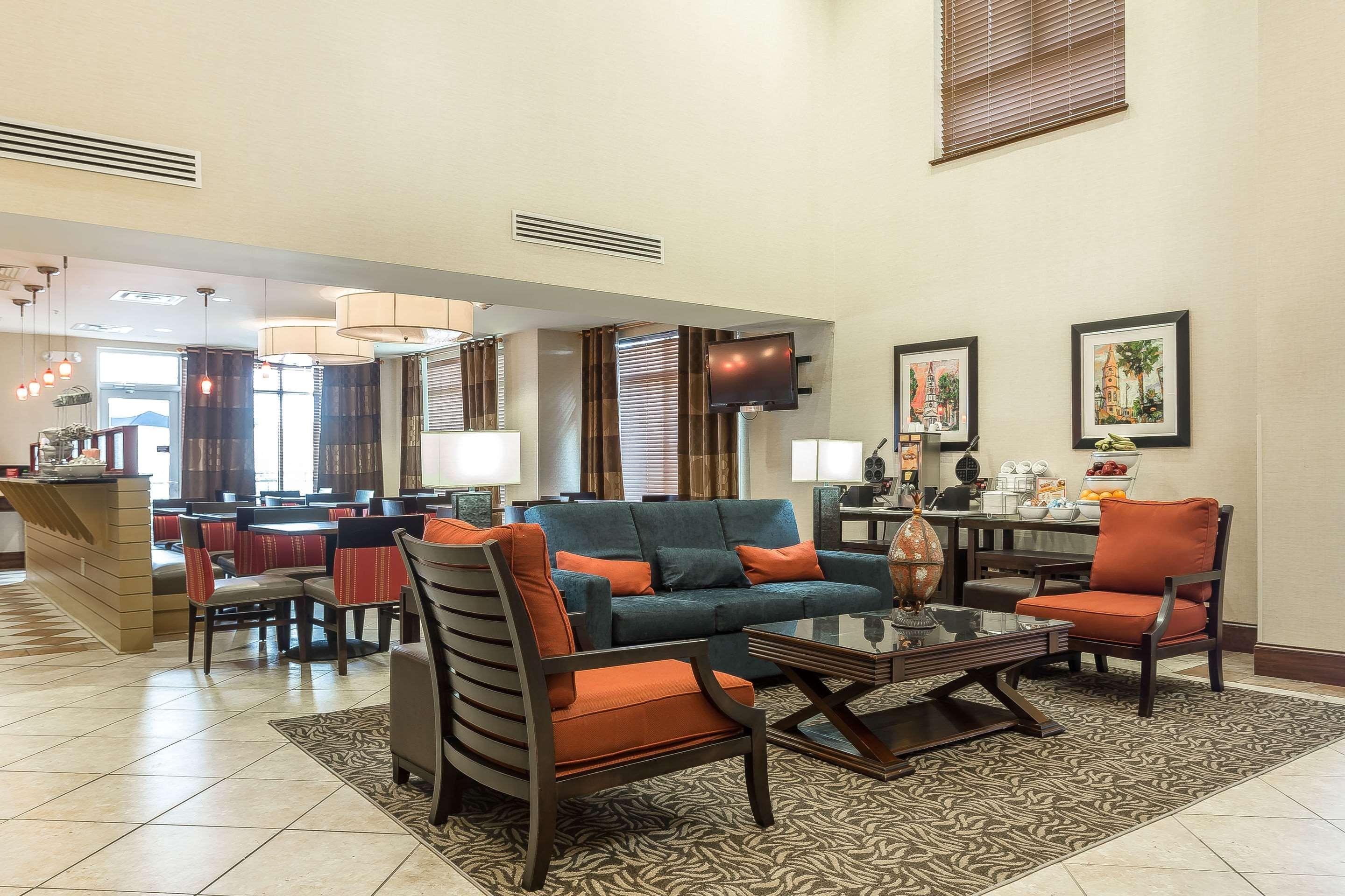 Comfort Suites Charleston West Ashley Esterno foto