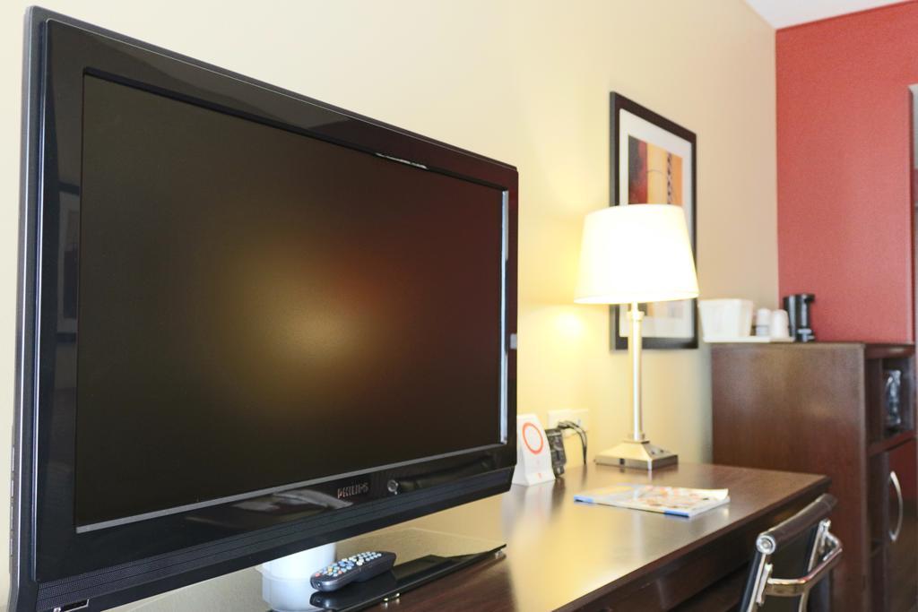 Comfort Suites Charleston West Ashley Esterno foto