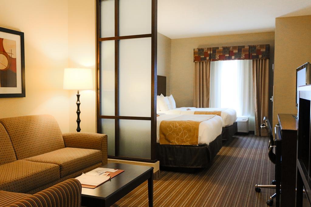 Comfort Suites Charleston West Ashley Esterno foto