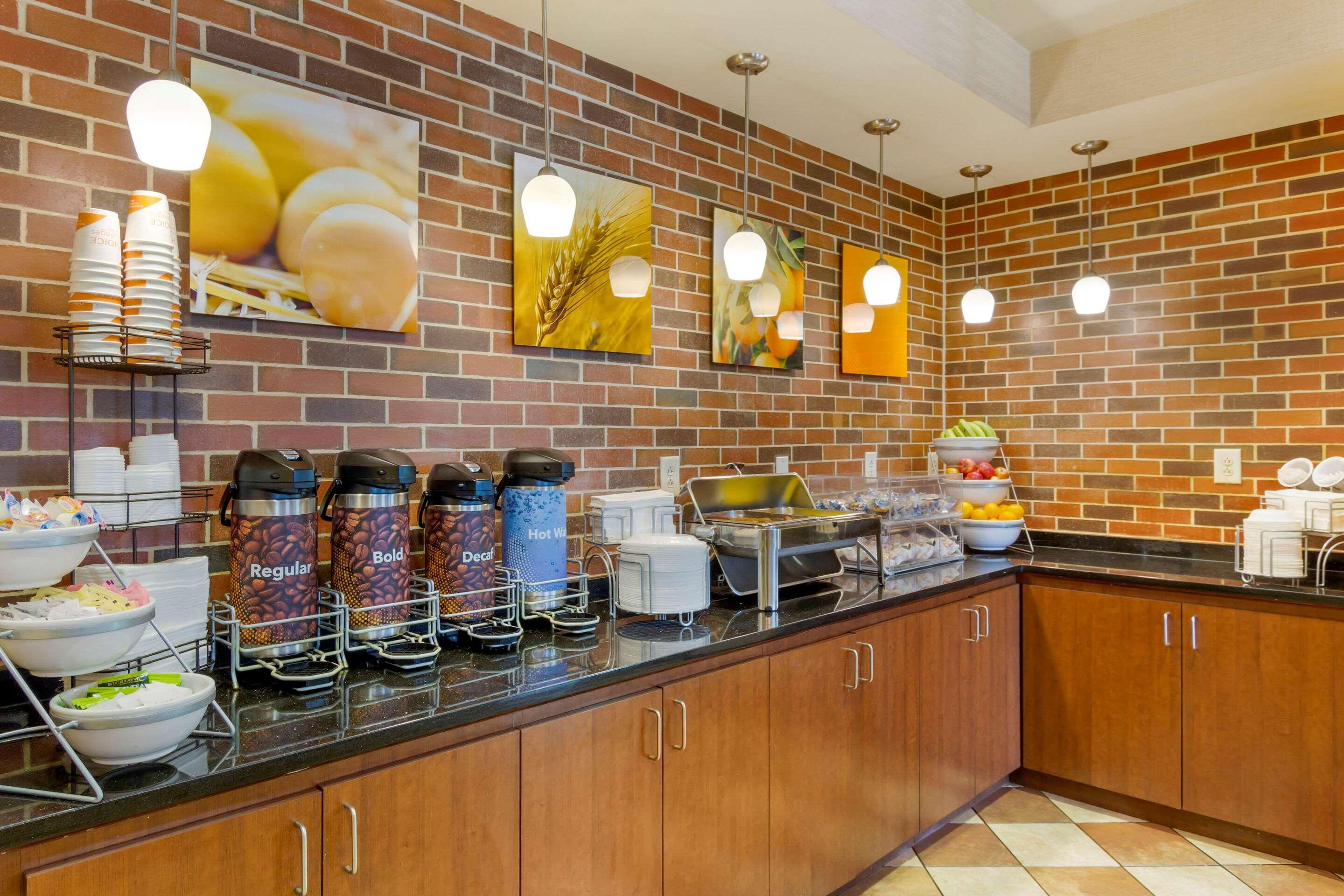 Comfort Suites Charleston West Ashley Esterno foto