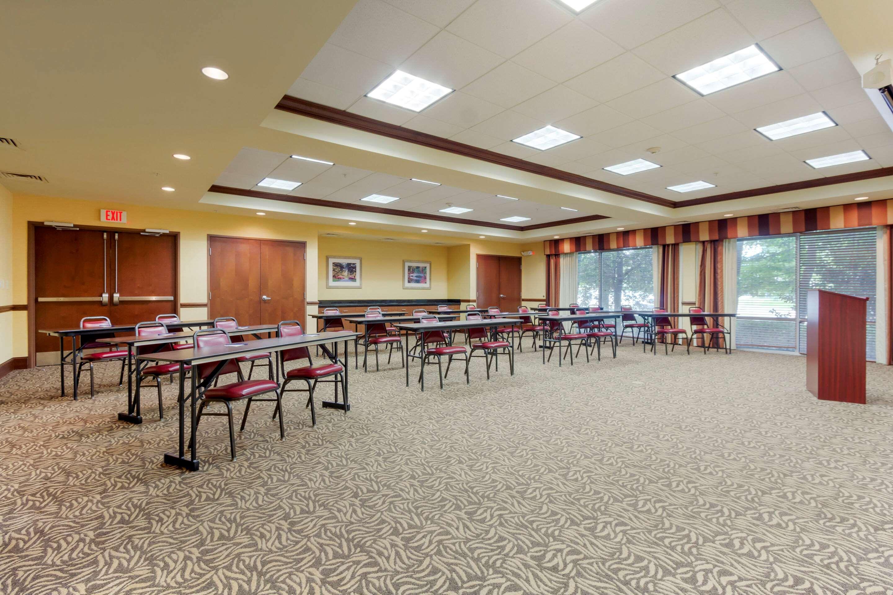 Comfort Suites Charleston West Ashley Esterno foto