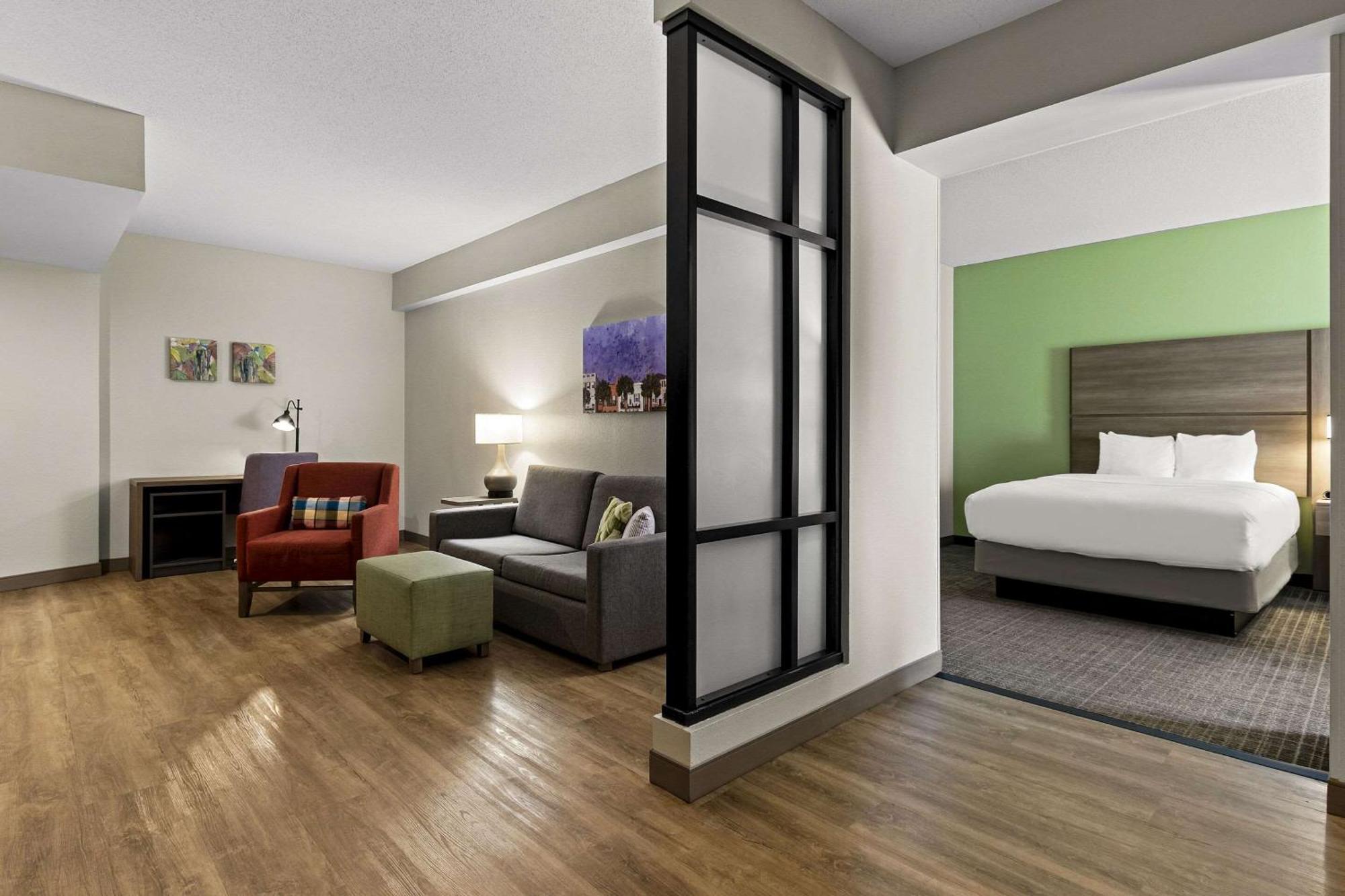 Comfort Suites Charleston West Ashley Esterno foto